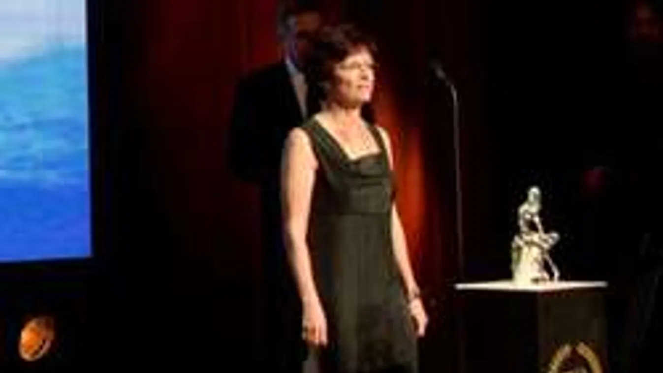 Kinek üzent a gálán Hosszú Katinka mamája?