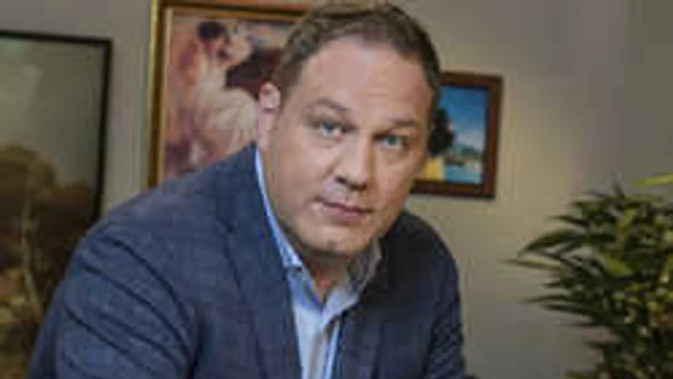 Rajonganak érte a nők: rockerként debütált Pachmann Péter