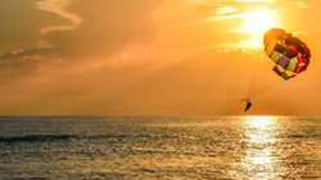 Drámai pillanatok, 250 méterről zuhant a mélybe két magyar tini