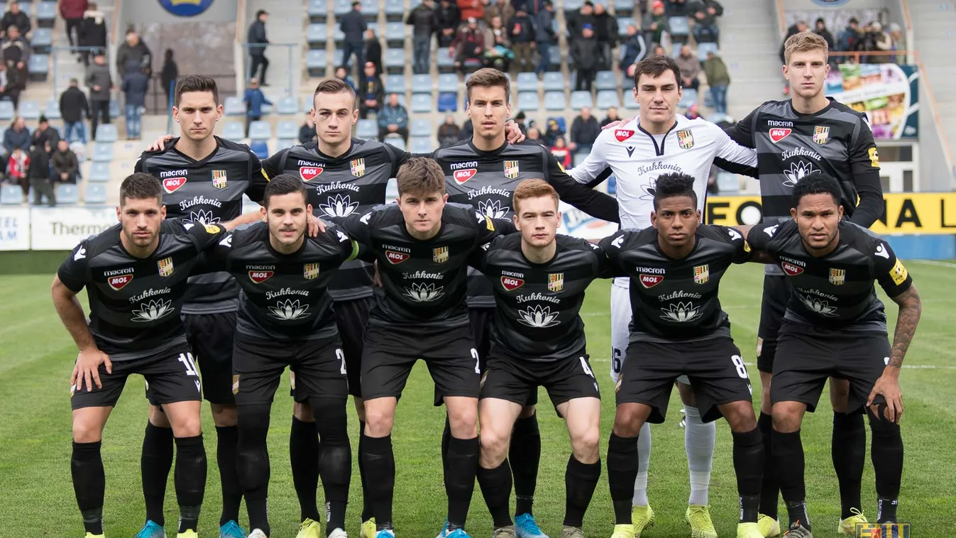 Nagy volt az ijedtség, buszbalesetet szenvedett a DAC csapata