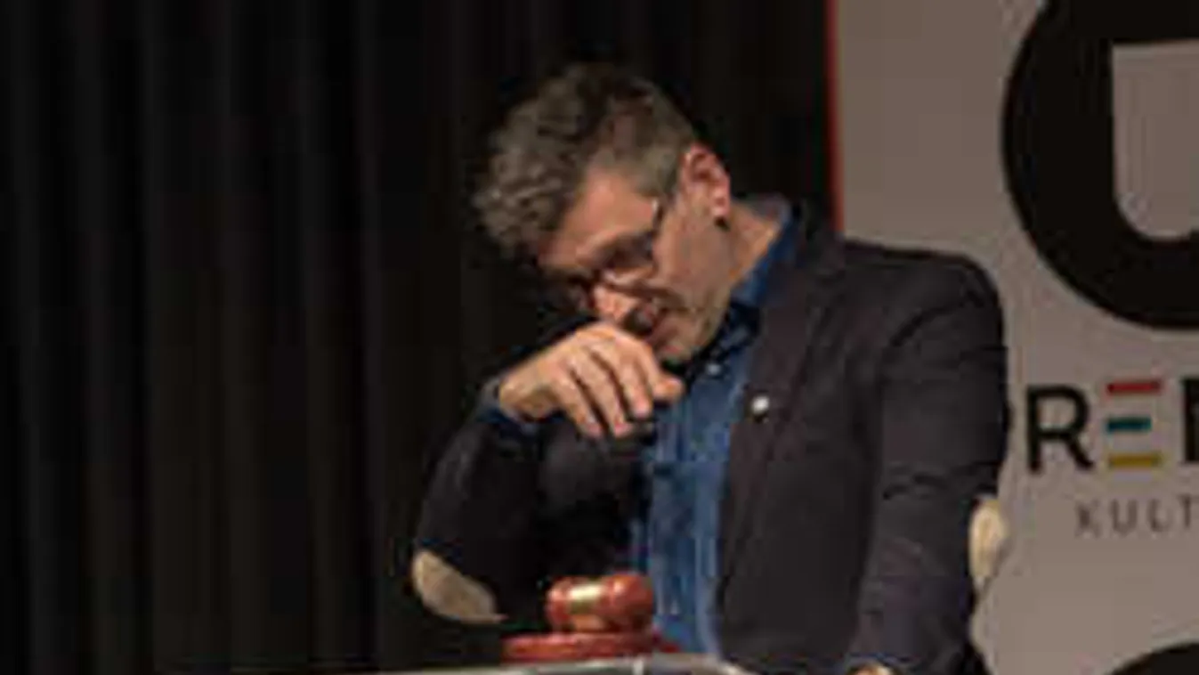 Elsírta magát Kárász Róbert Törőcsik Mari miatt