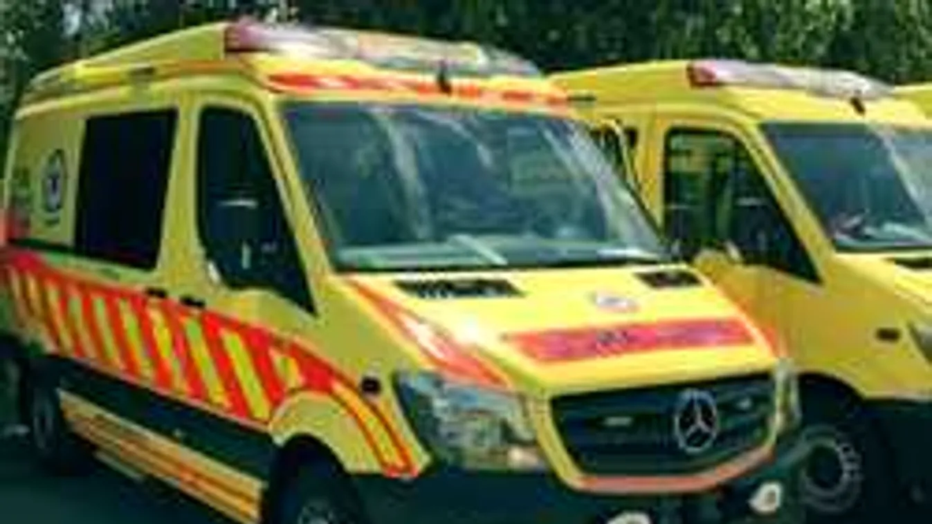 Drámai fotóval üzentek a szexuális zaklatással vádolt magyar mentők