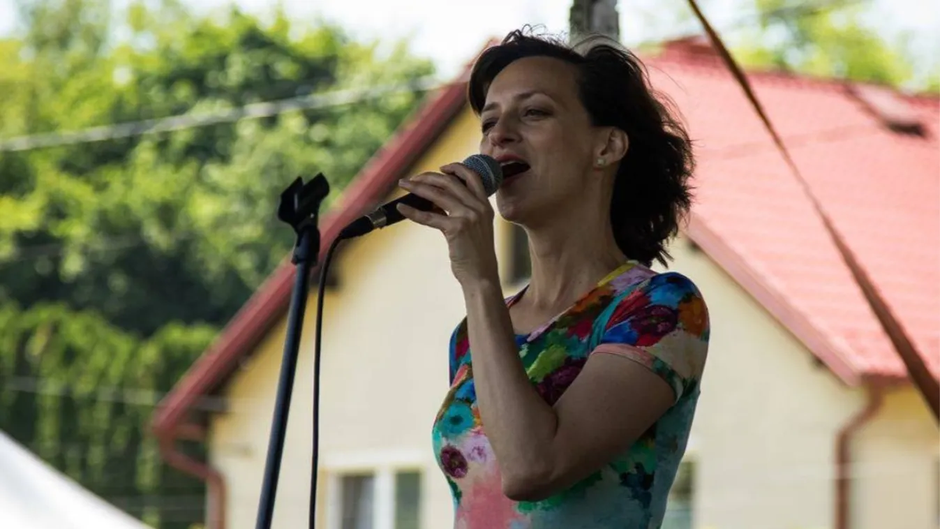 Megszületett Szalóki Ági kisfia: Itt az első fotó Áronról