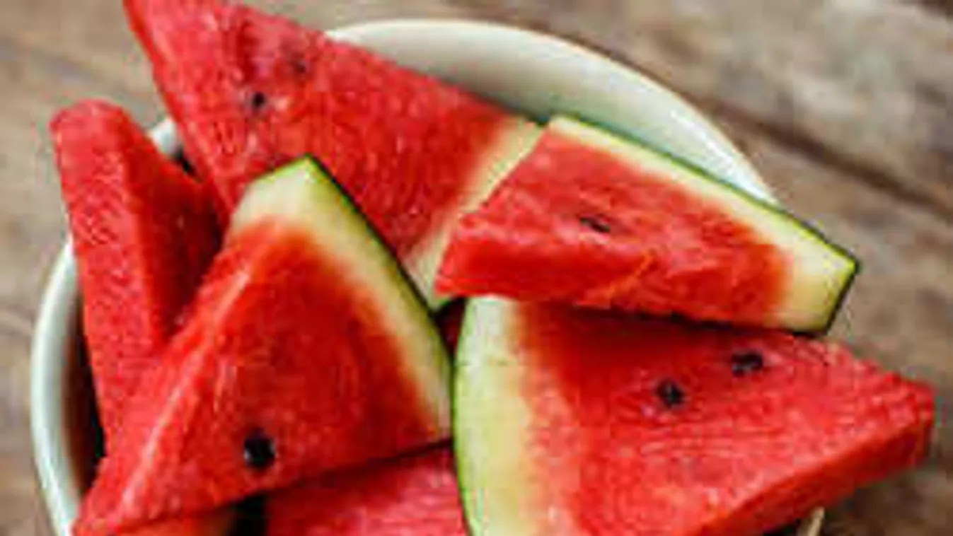 Így védekezz a nap káros sugarai ellen természetesen!