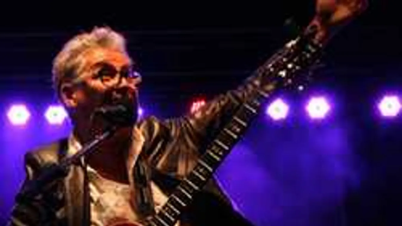 Pótolhatatlan fotókat loptak el a tavaly elhunyt Somló Tamásról