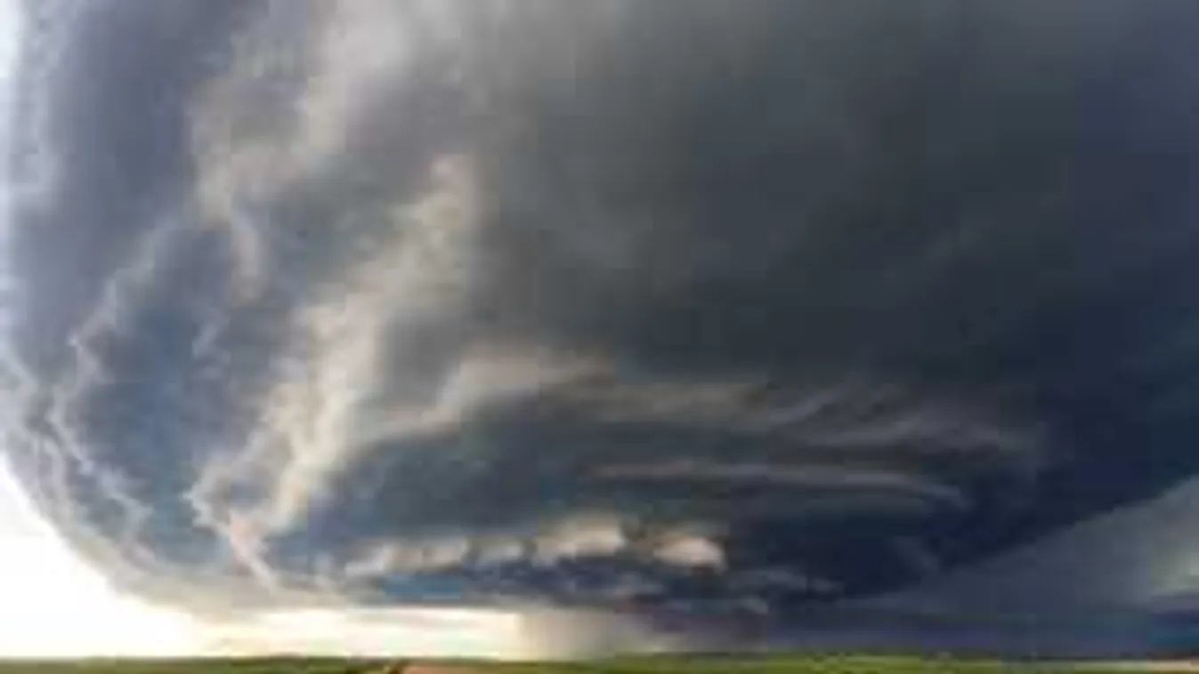 Így rombolta porig a falut a pusztító tornádó! - videó