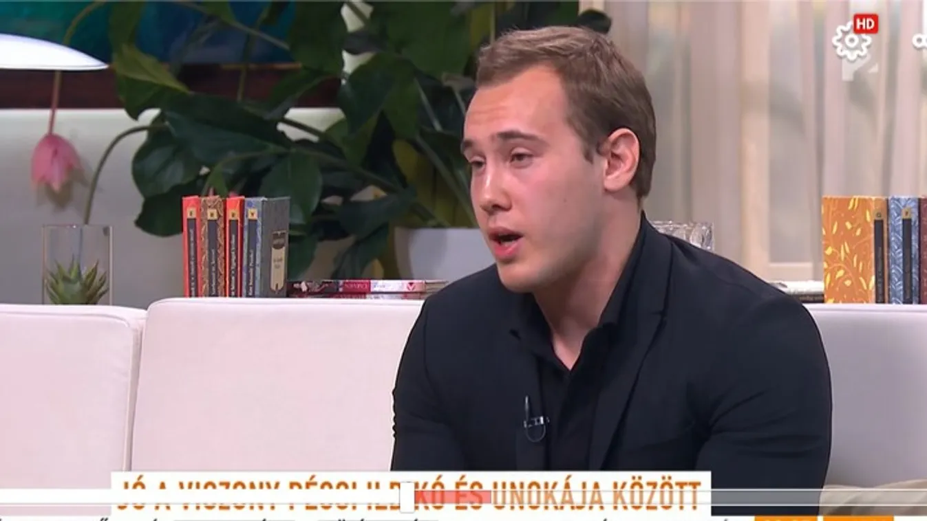 Itt a videó: Kamerák előtt tett megható vallomást Pécsi Ildikó unokája