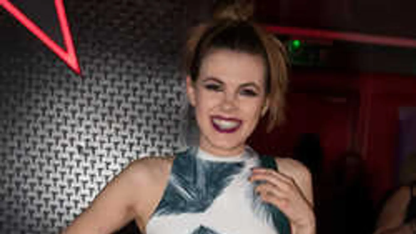 Terhesen is bulizik, csak az alkoholt hiányolja néha Csobot Adél