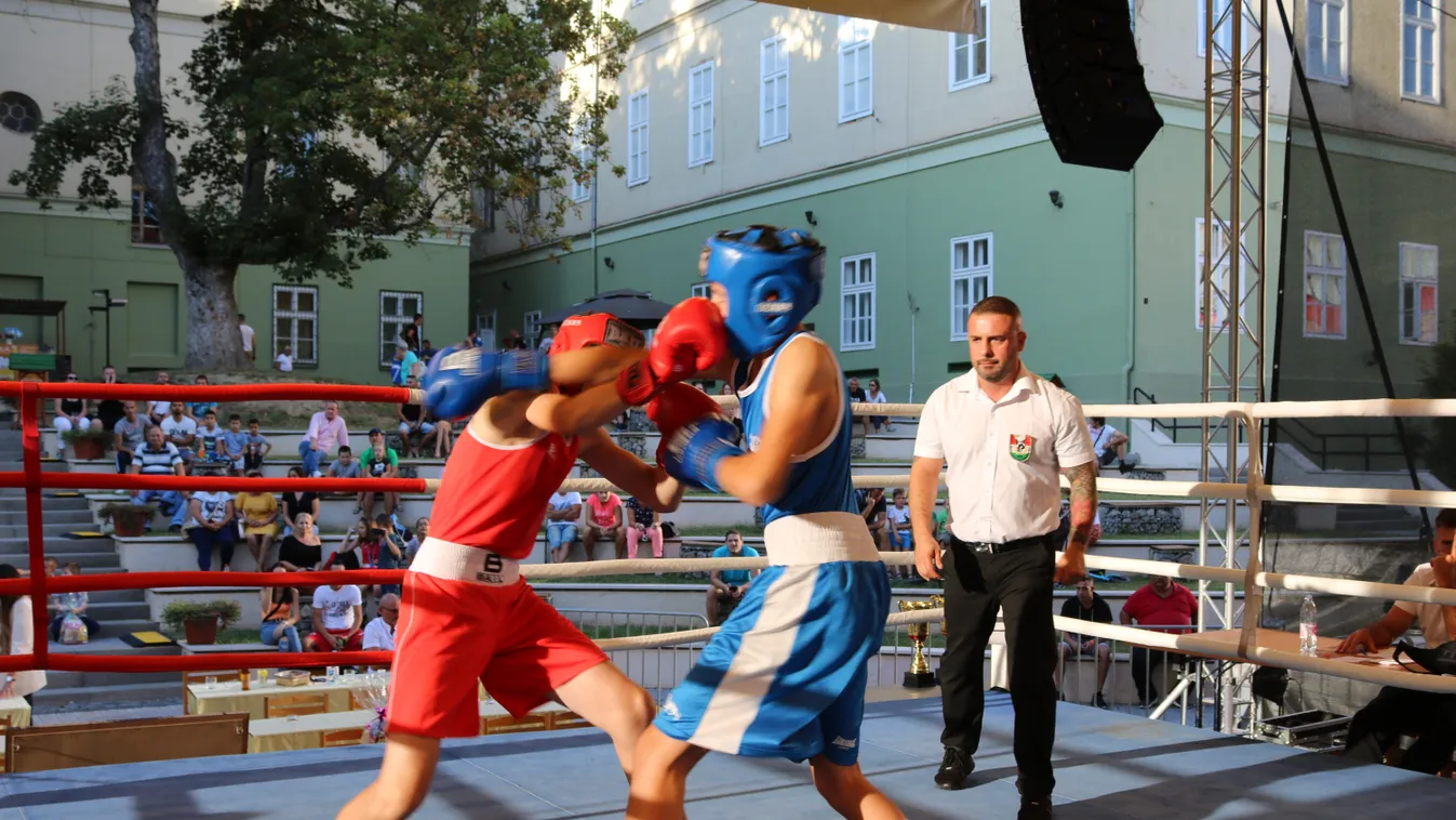 Már megint éjféli boksz volt a kaposvári főtéren