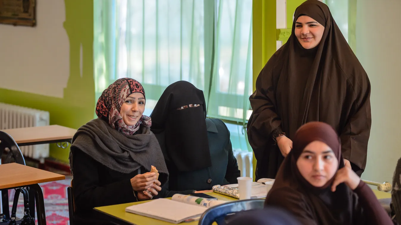 Migration Commissioner Visits Mosque Following Attacks