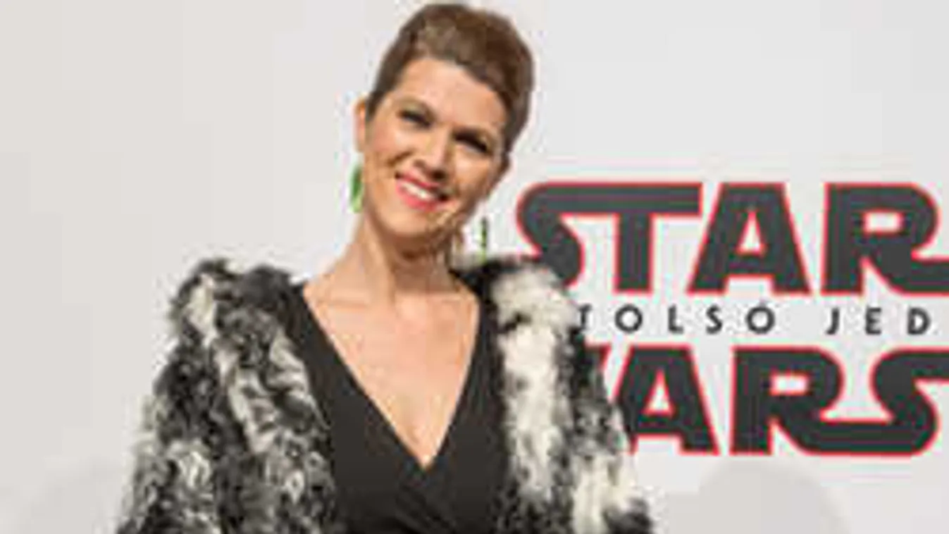 A magyar sztárműsorvezető dekoltázsa túl merészre sikerült