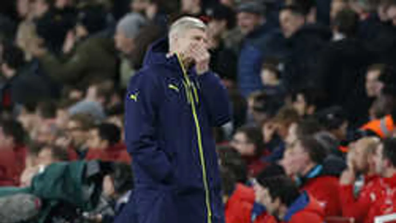 Csoda a BL-ben, visszaengedték az öltözőbe a sztáredzőt