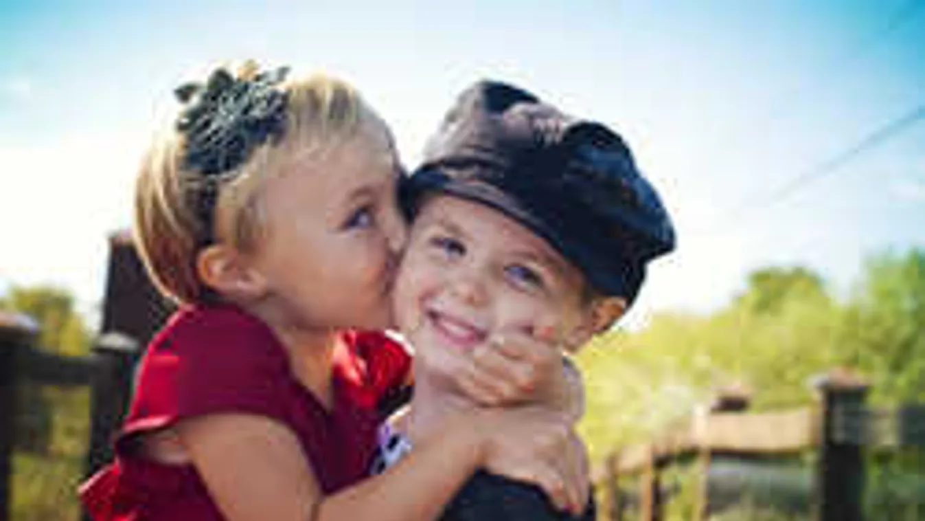 Egy világ, ahol sosem nézünk félre - most te is segíthetsz megteremteni!