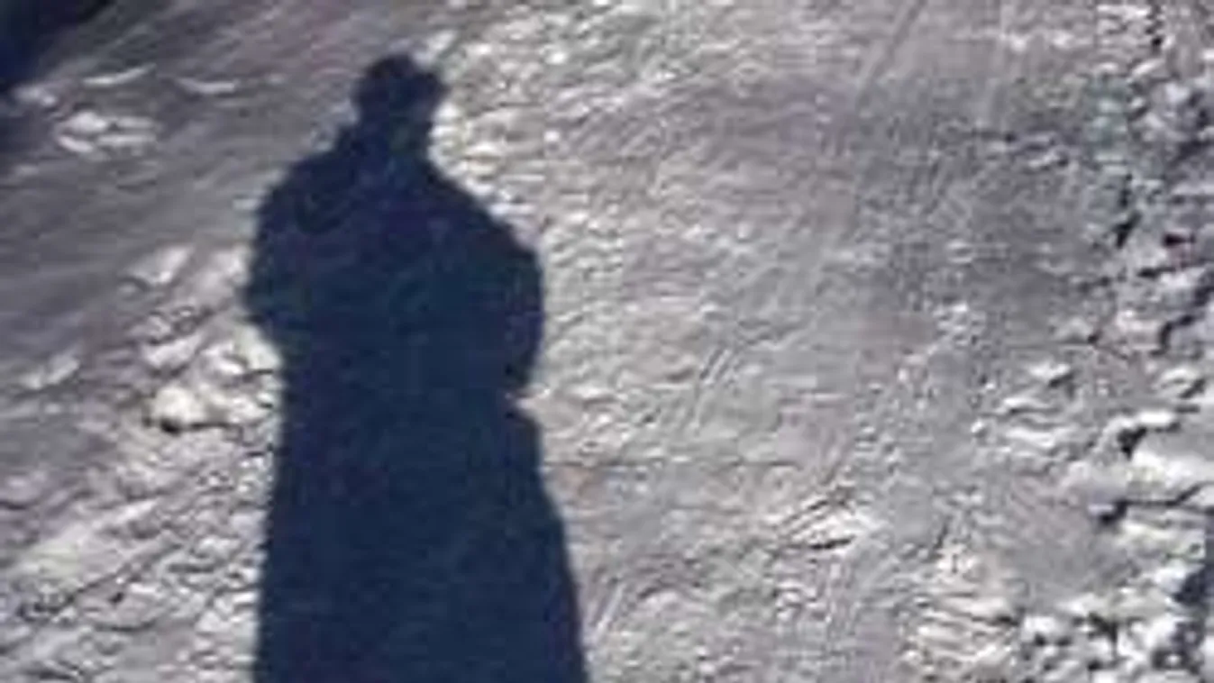 Hiányos öltözetben bolyongott a hóban a zavarodott füzesabonyi férfi