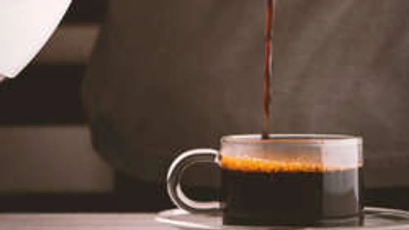 Kiderült, nem mindegy, milyen pohárból iszod a kávét!