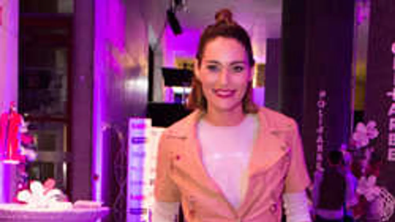 Pokolian forró: ördögien dögös Görög Zita