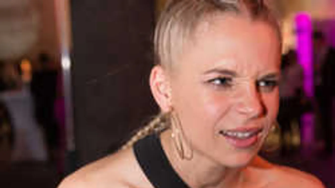 Félelmetes, mit talált Iszak Eszti a hotelszobájában