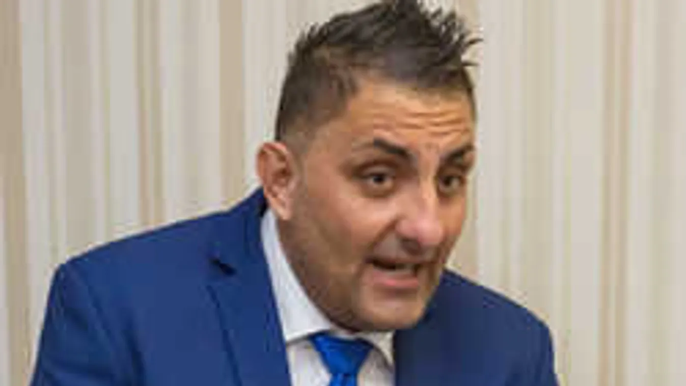 Így kért bocsánatot élő adásban Gáspár Győző