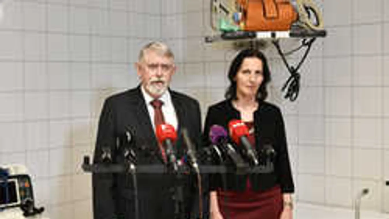 Meglátogatta a dunai hajóbaleset túlélőit Kásler Miklós