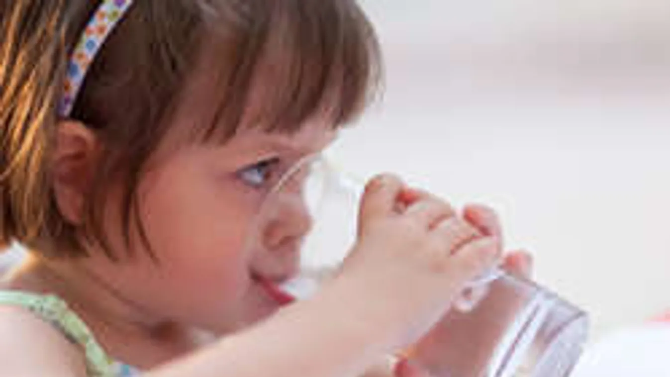 Pofonegyszerű módszerrel vennék fel a harcot a gyerekkori elhízás ellen