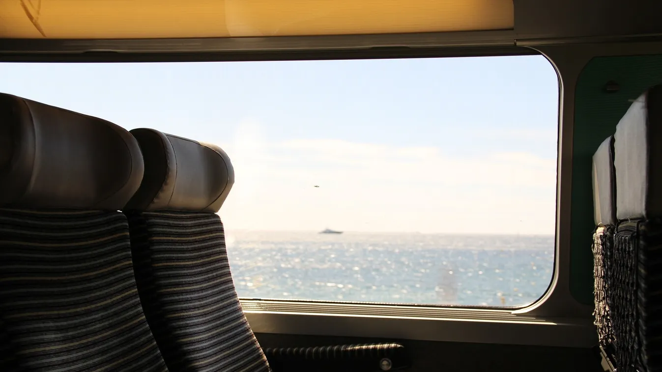 Rászakadt a másik utas ágya az idős nőre a vonaton, durva ami utána történt