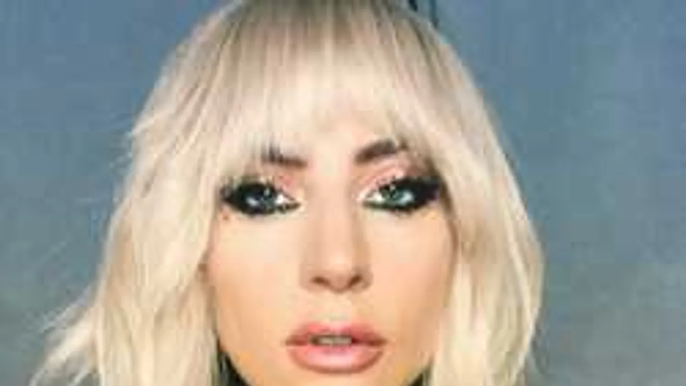 Lebukott, titokban jegyezték el a beteg énekesnőt