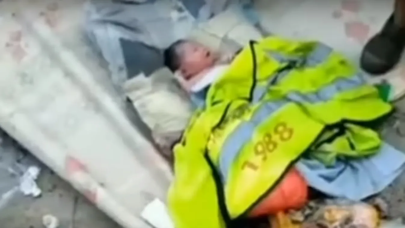 Születése után a szemétbe dobta a csecsemőt, mert nem fiú lett