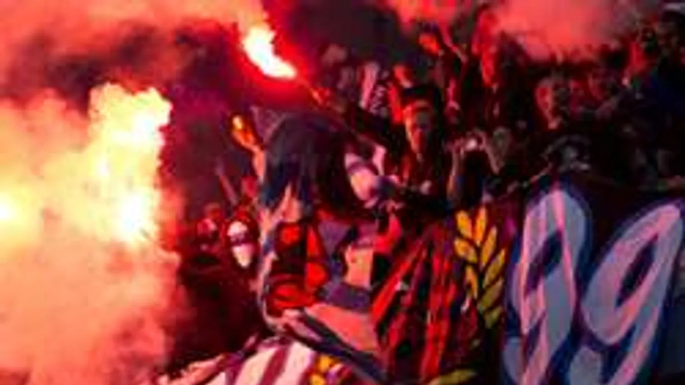 Dárdának használta a szögletzászlót a megvadult focista