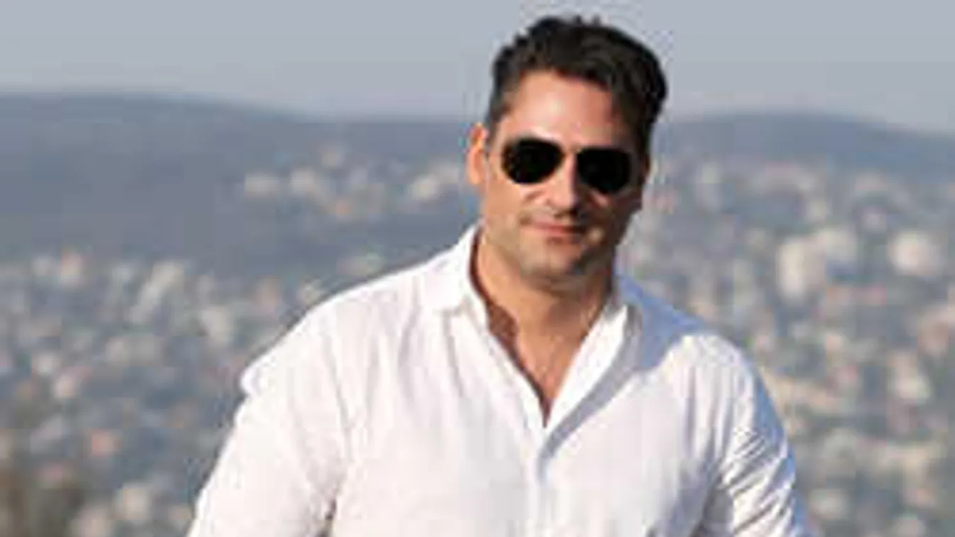 Megszólalt Árpa Attila 19 évvel fiatalabb barátnője, ettől rettegett