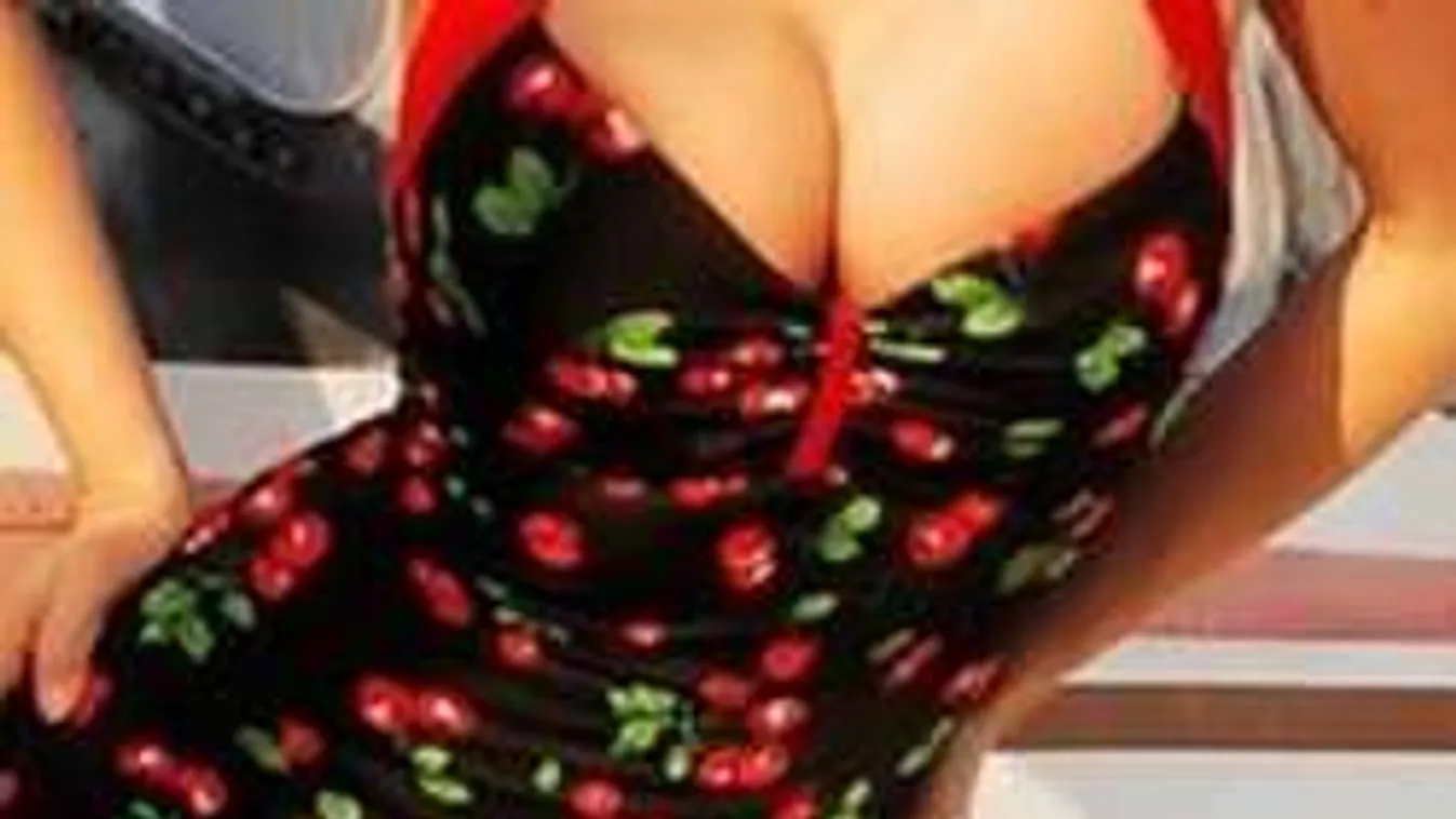 Ezt most komoly? Vagy vicc? Visszatér a 20-as évek fürdőruhadivatja