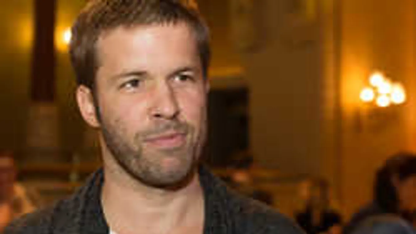 Ez az a nap, amikor bolondot csináltak Sebestyén Balázsból