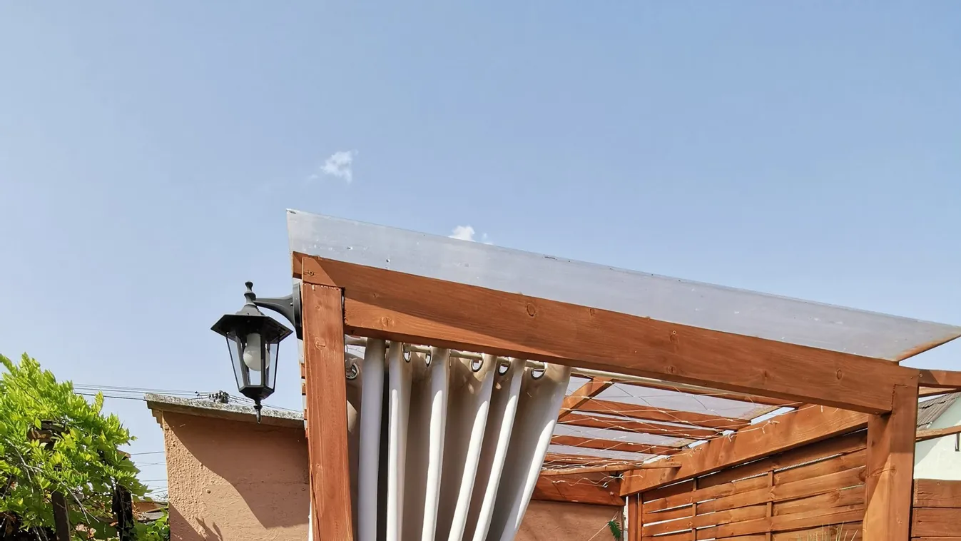 Eszméletlen, mit épített kertjébe az Ácson élő fiatal pár