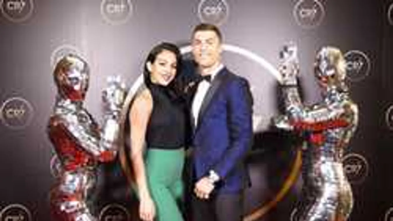 Hajmeresztő bejelentést tett Cristiano Ronaldo