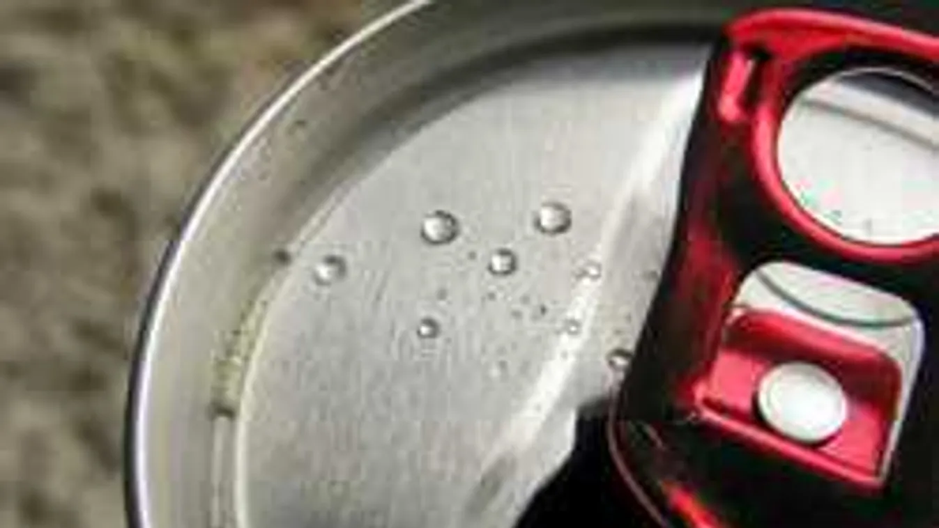 Furcsa mellékhatás a férfiaknál, betiltották a népszerű energiaitalt