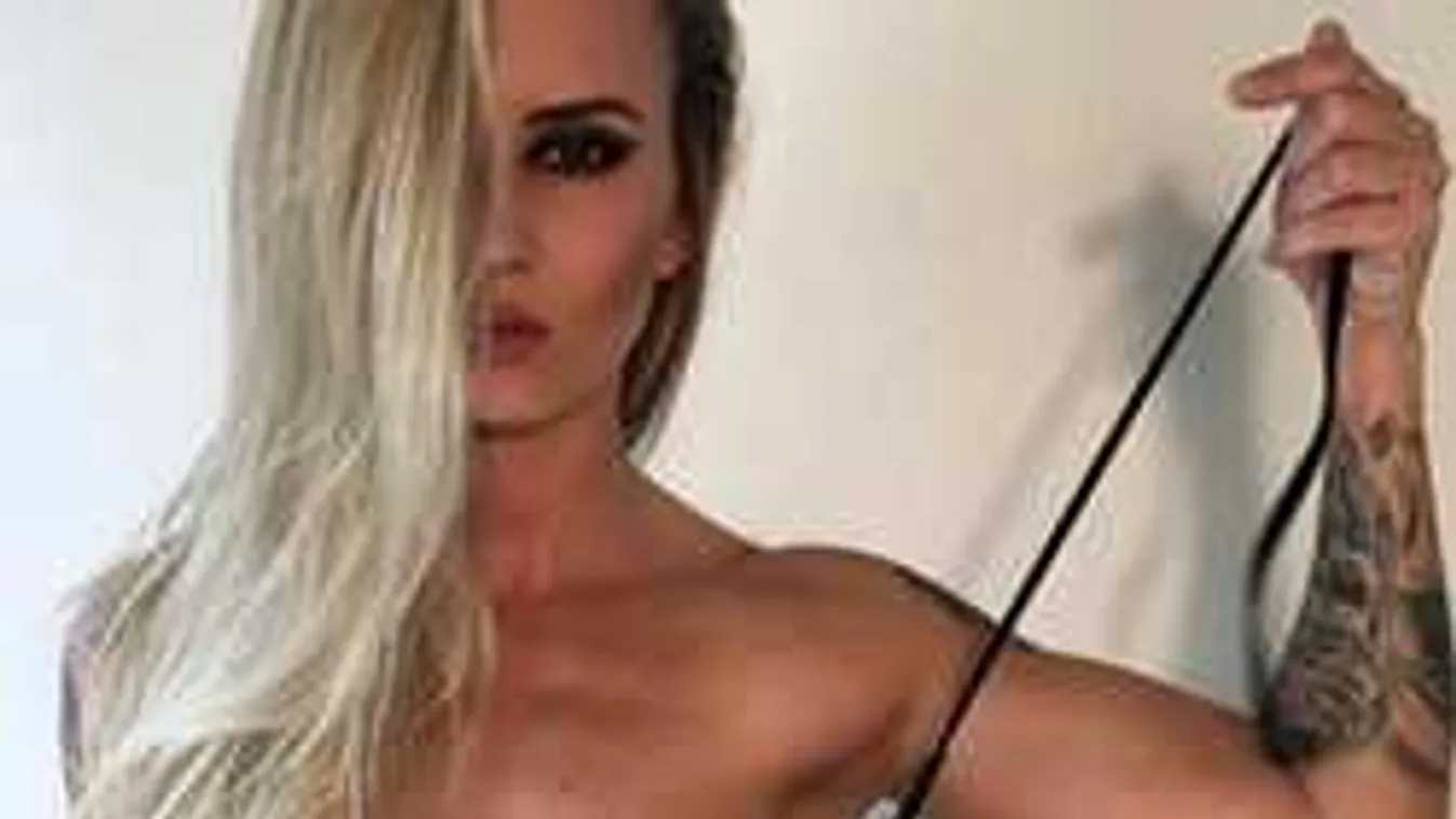 Megmutatta brutális méretű kebleit a tetovált fitneszmodell