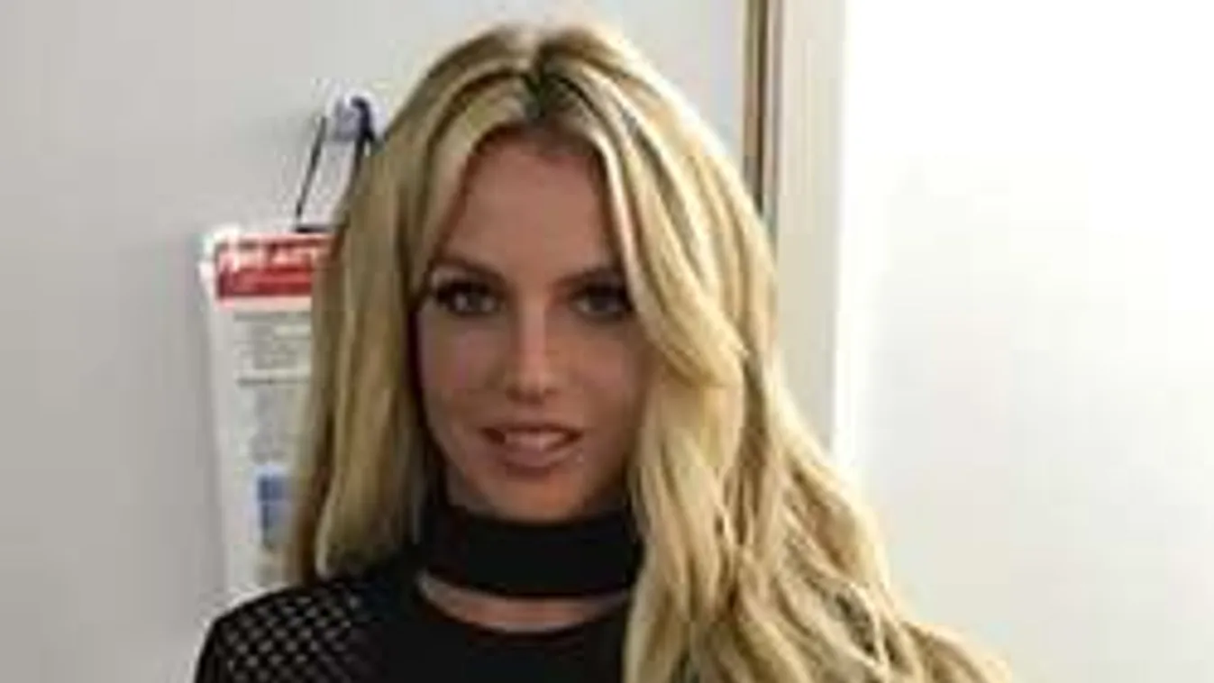 Meztelen férfiak rémítették halálra a kétgyermekes sztáranyukát!