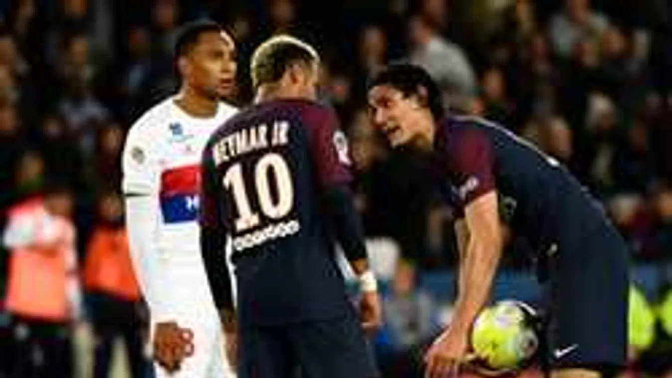A PSG öltözőben is egymásnak esett Neymar és Cavani