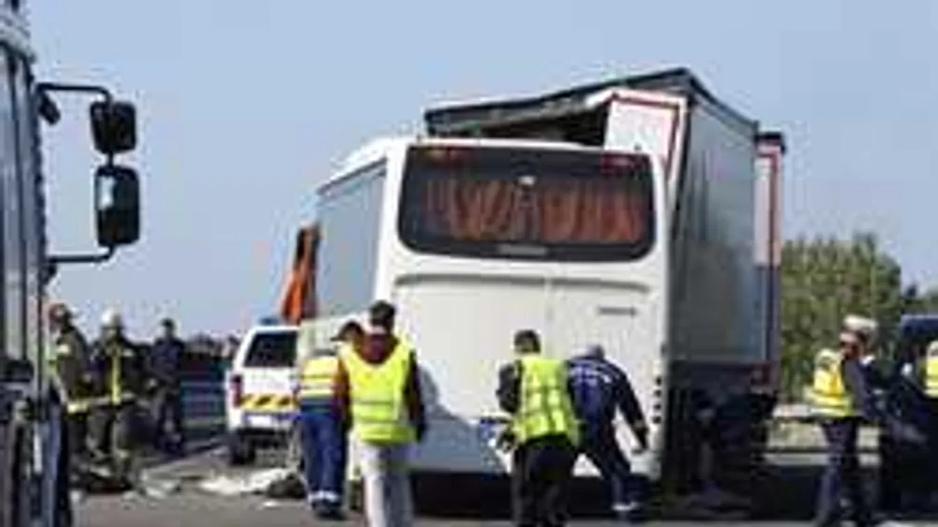 Szörnyű részletek derültek ki a rendőrök buszának balesetéről