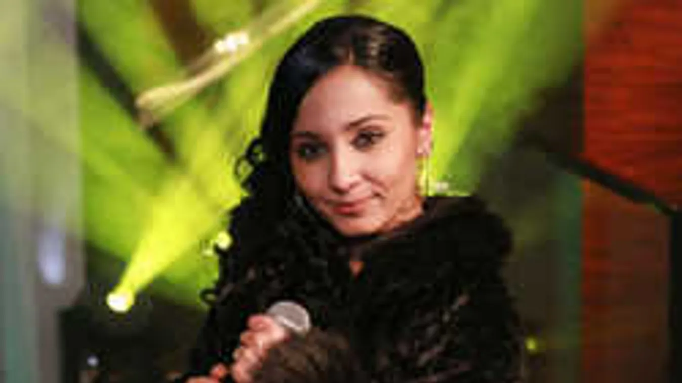 Áll a bál: Kitört a botrány Nótár Mary tárgyalásán