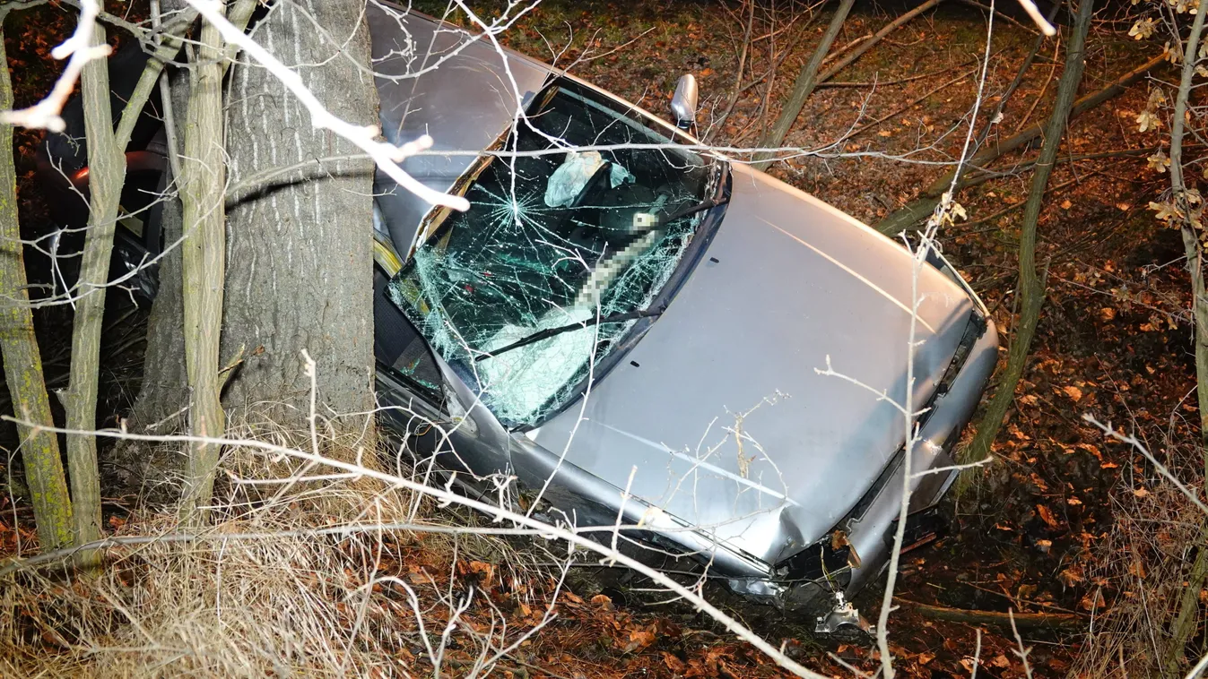 Brutális helyszíni fotók: egy 32 éves férfi hunyt el a brutális balesetben