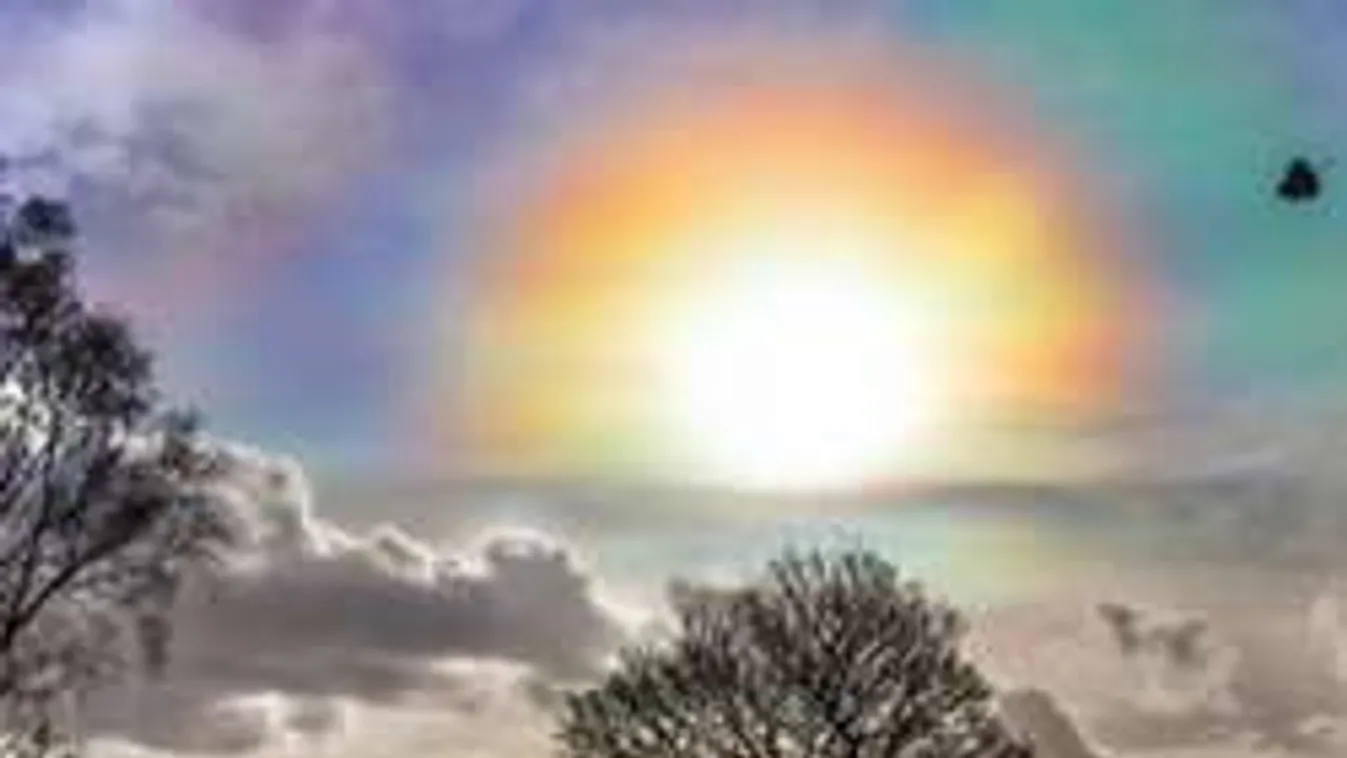 Megnyílt az égboltozat, tűzszivárvány ragyogta be az ismeretlen kapuját