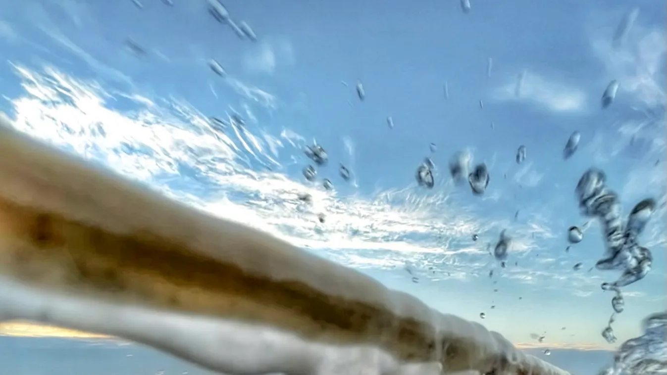 Varázslatos képeken a téli Balaton: páratlan szépségű ez a jeges csoda