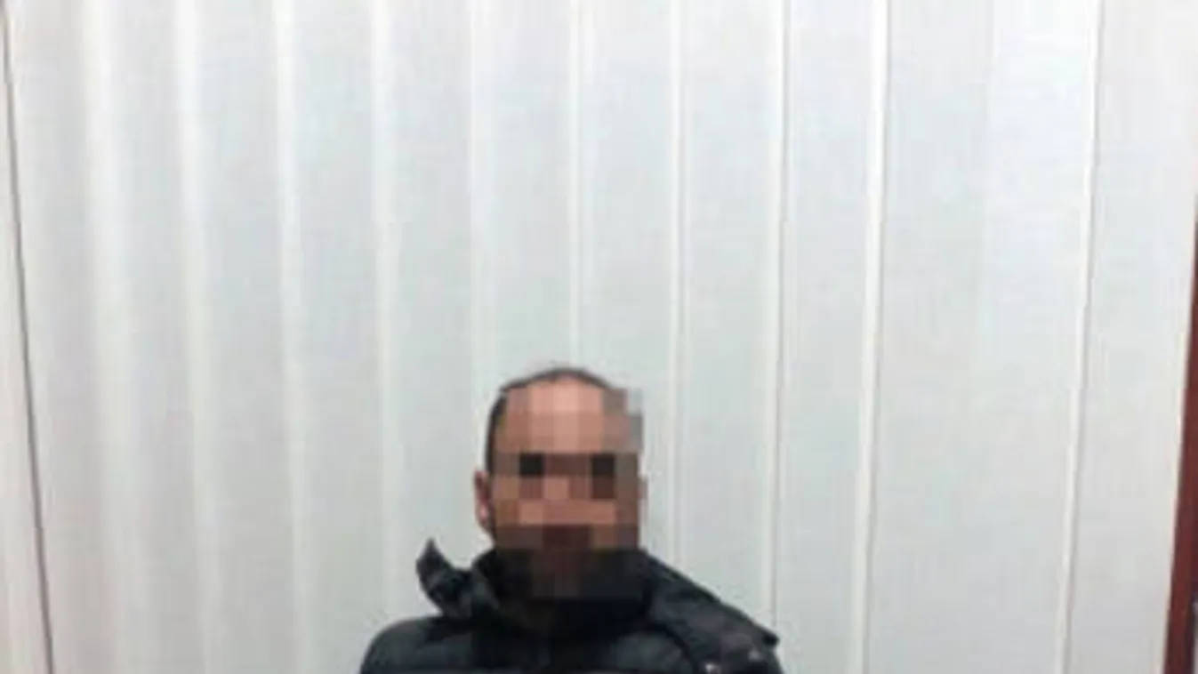 Sorozatgyilkossággal gyanúsított migránst véd a Helsinki Bizottság