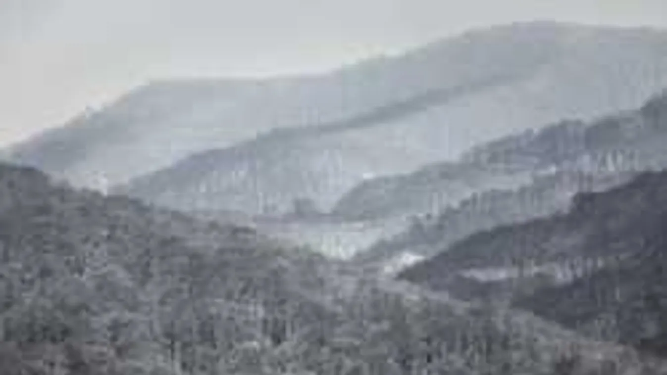 Látványos videó: Hózáporral tört be a hidegfront Magyarországra