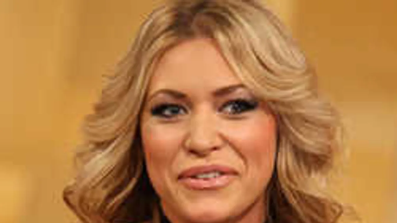 Ijesztően sovány lett a magyar sztár. Mi lehet a baj?