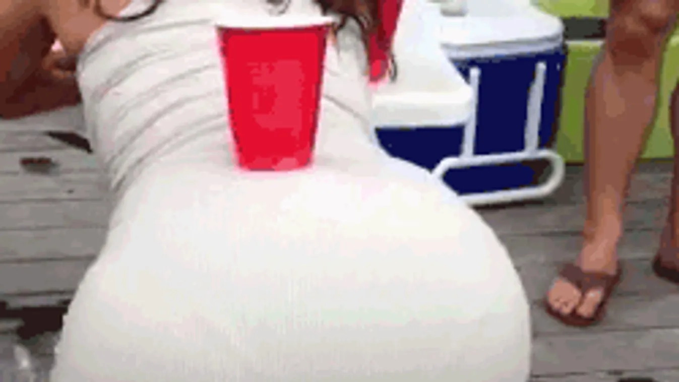 Ez a trükkös popsi minden pasi álma! - Videó