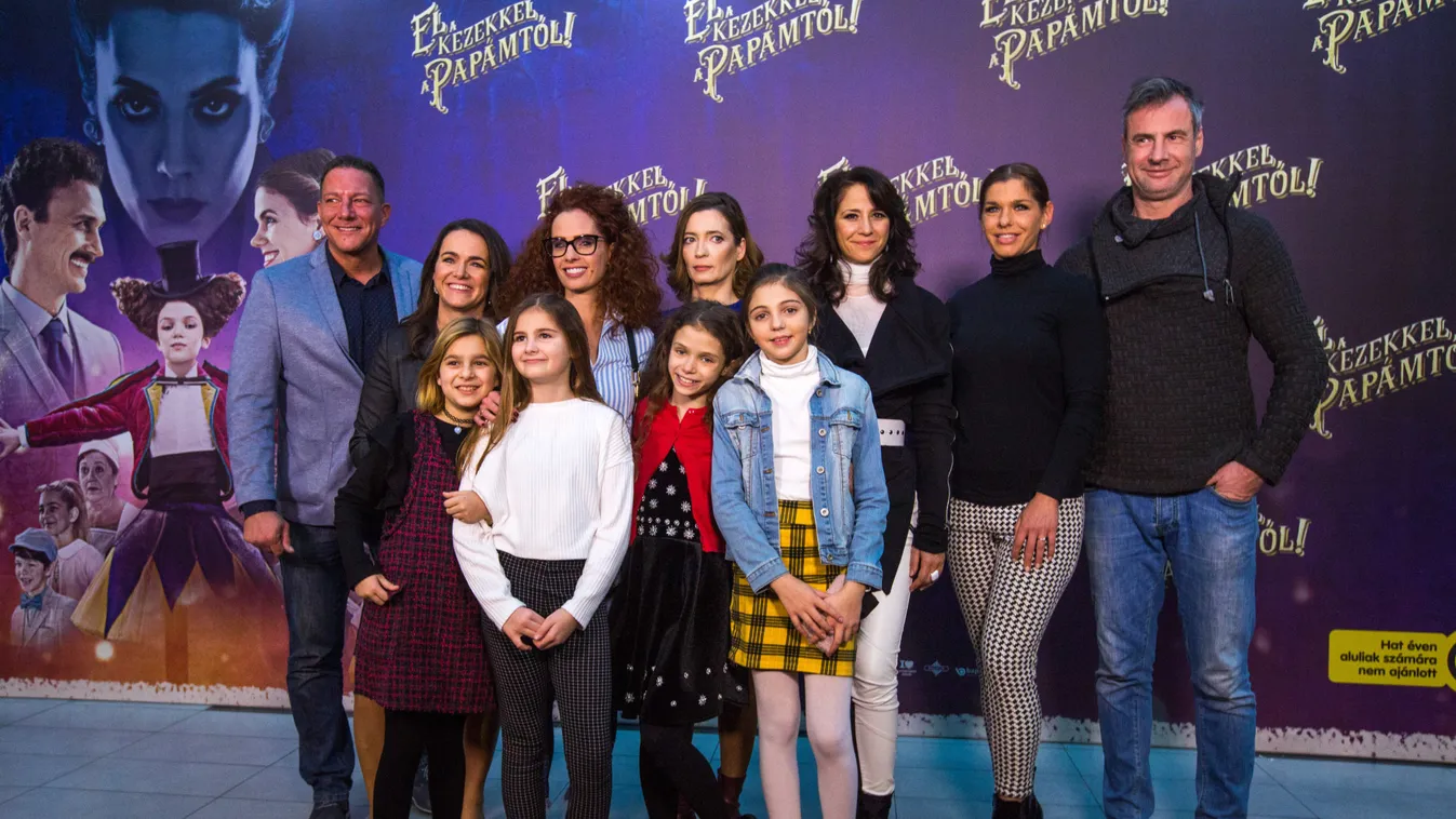 Sztárokkal és miniszterrel moziztak a gyerekek