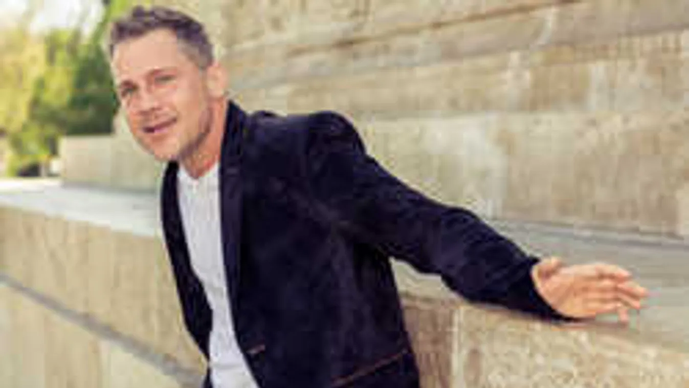 A világirodalomból talált mentséget drogozására Hujber Feri