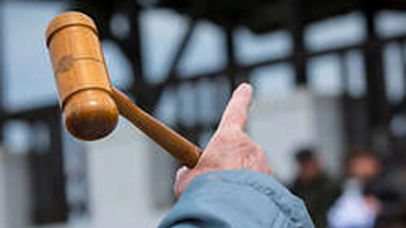 Vásárolgatni akarsz? Irány az adóhivatal!