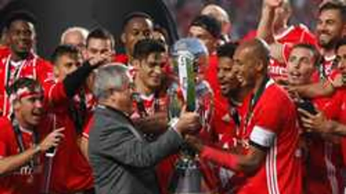 Megható fotó, sosem feledik az elhunyt magyar focistát